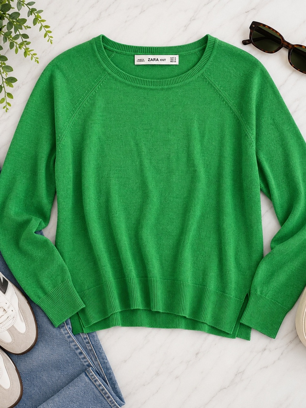 Zara Knit Bright Green Lightweight Sweater – Size Small